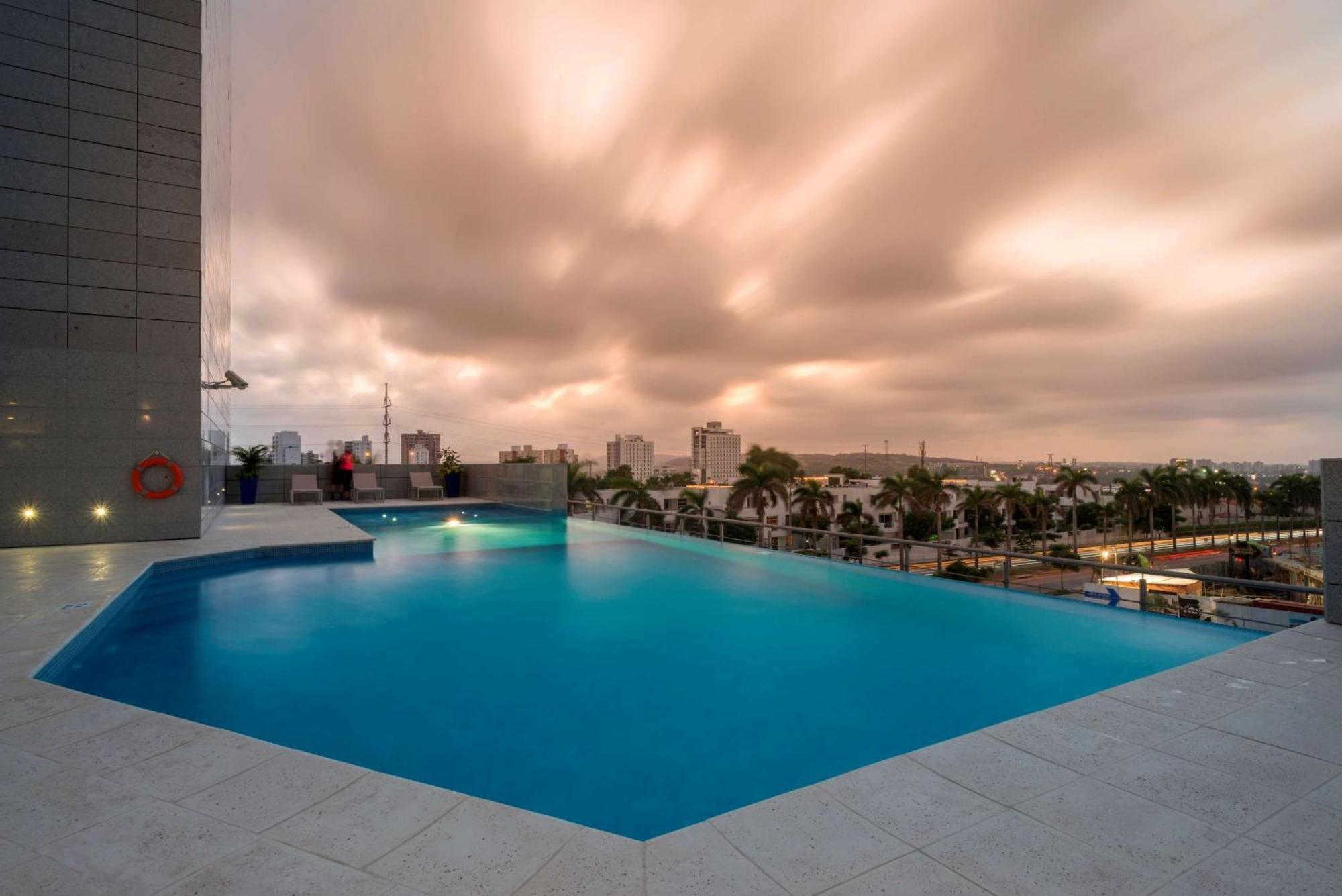 Hilton Garden Inn Barranquilla Extérieur photo