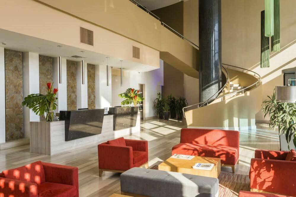 Hilton Garden Inn Barranquilla Extérieur photo